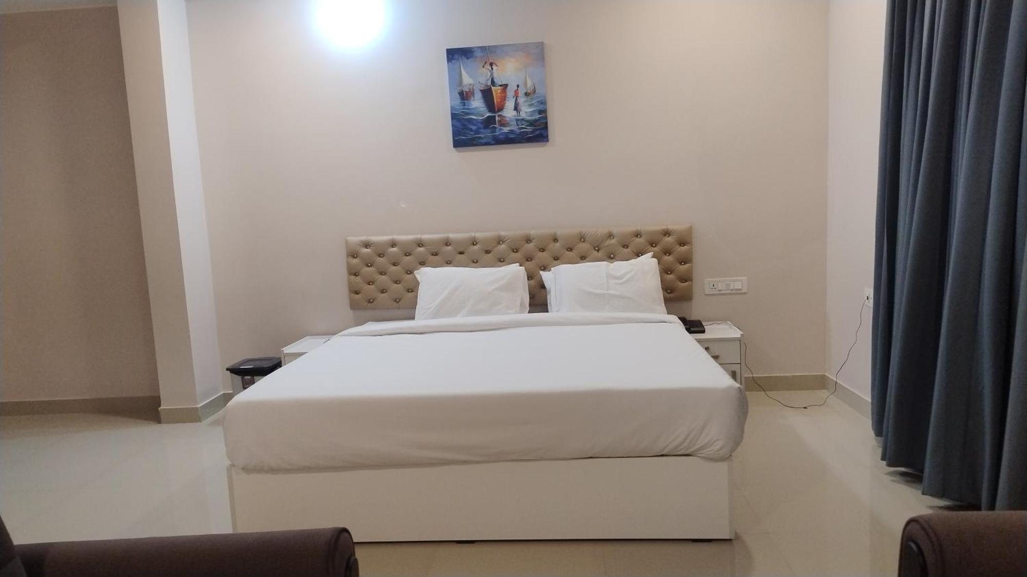 Gateway Airport Hotel Kannur Dış mekan fotoğraf