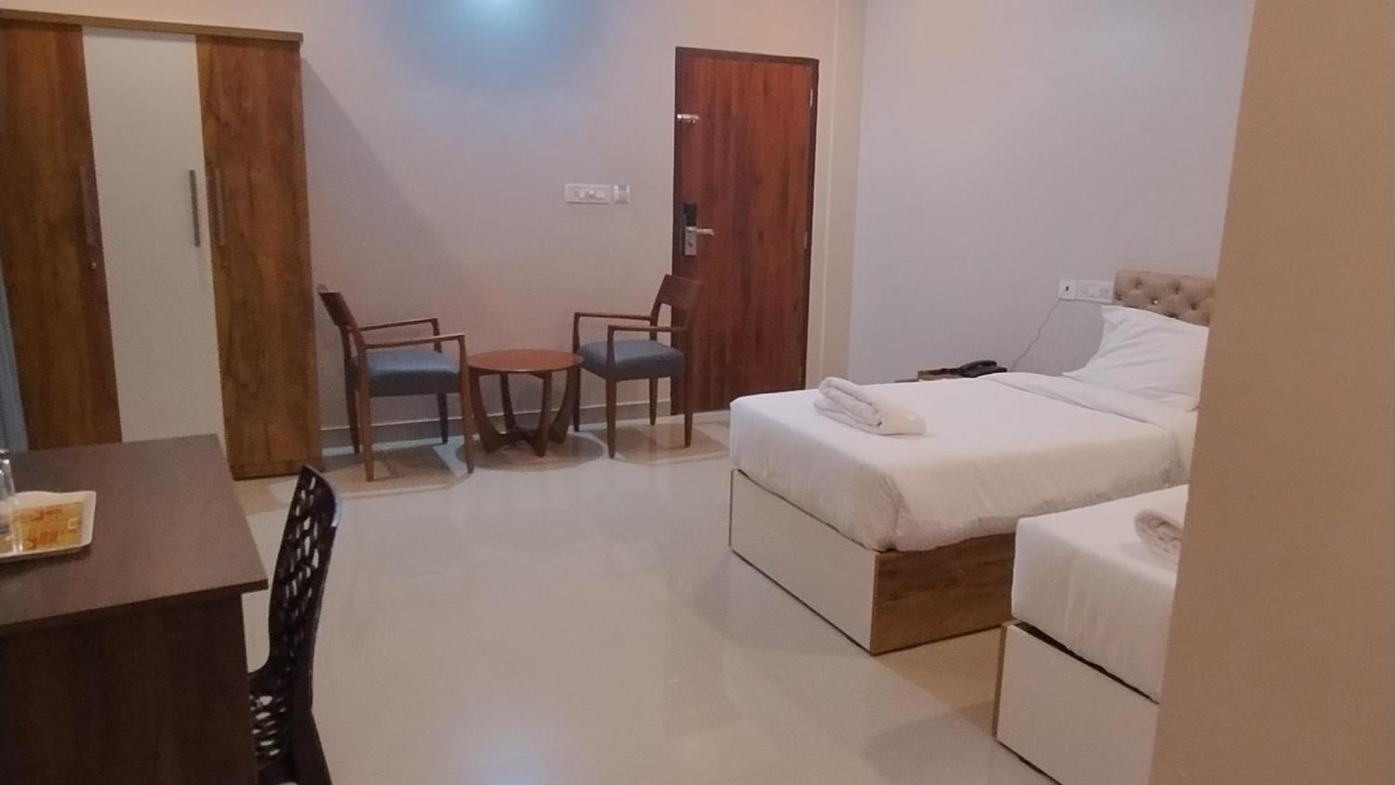 Gateway Airport Hotel Kannur Dış mekan fotoğraf